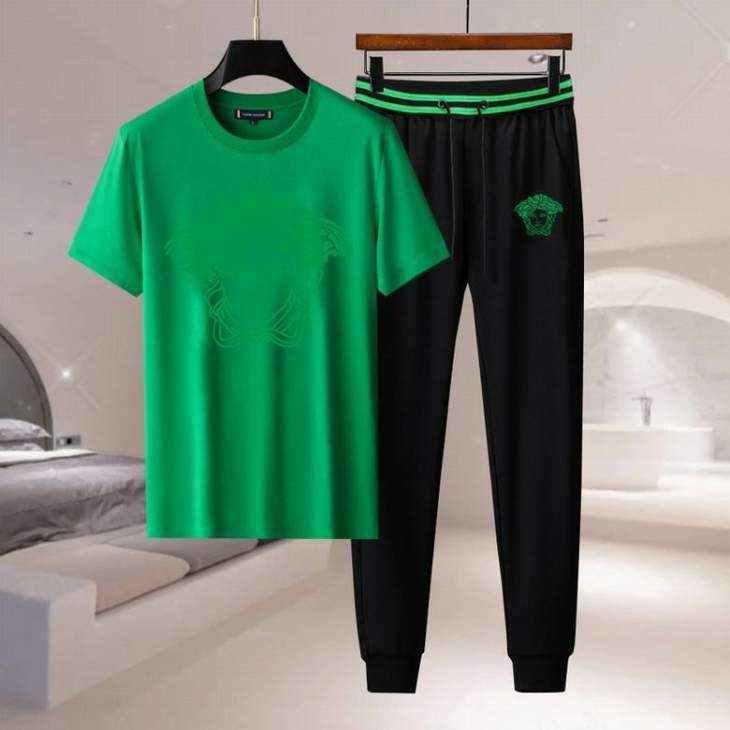 Picture of Versace Shirt Pant Suits _SKUVersaceM-4XL11Ln1724972